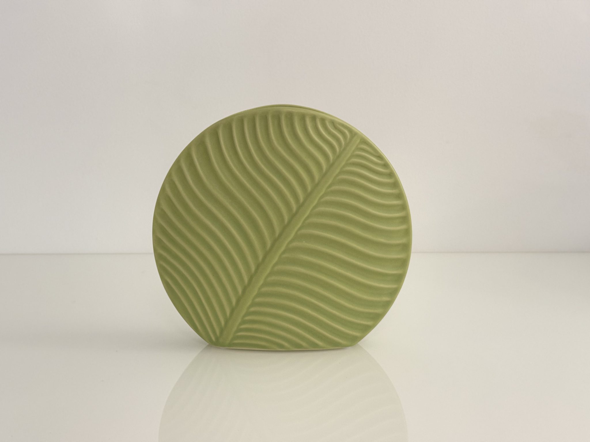 Blatt-Vasen in Pastellfarben | Moderne Keramik-Vasen – Bild 3