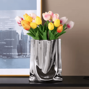 Metallic Vase in Silber